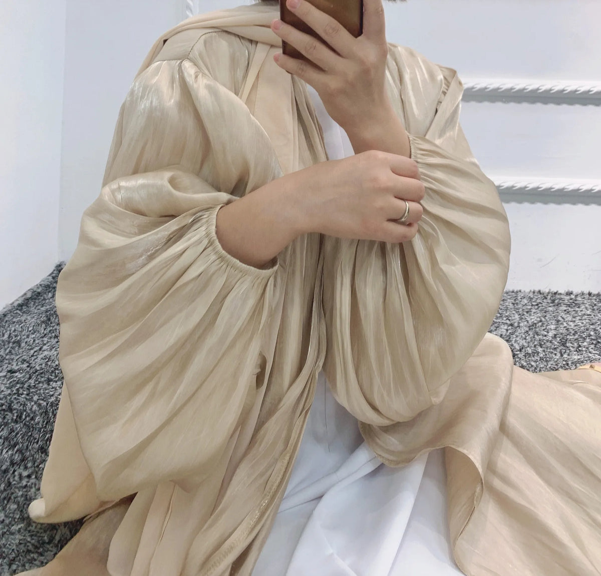 عباية عيد مفتوحة بمقاسات كبيرة مع حزام وأكمام ناعمة وفستان إسلامي