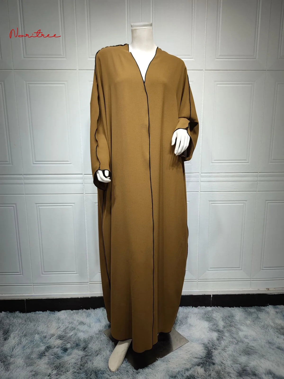عبايات واسعة وطويلة مع حزام
