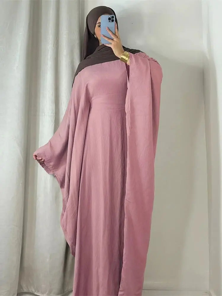 عباية خمار من الكريب الناعم بتصميم فراشة وأجنحة الخفاش