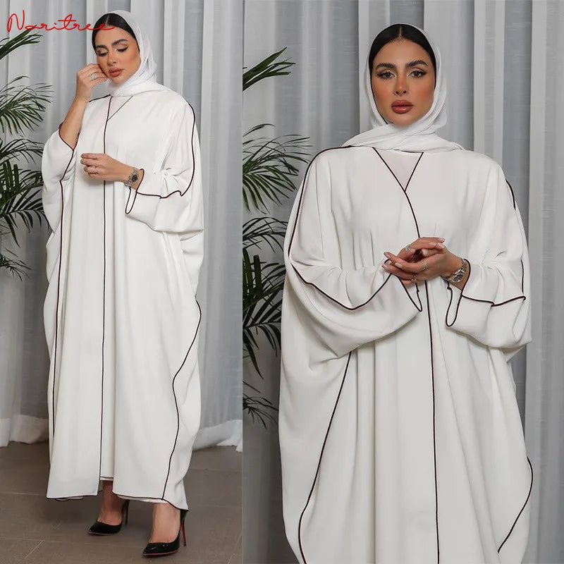 عبايات واسعة وطويلة مع حزام