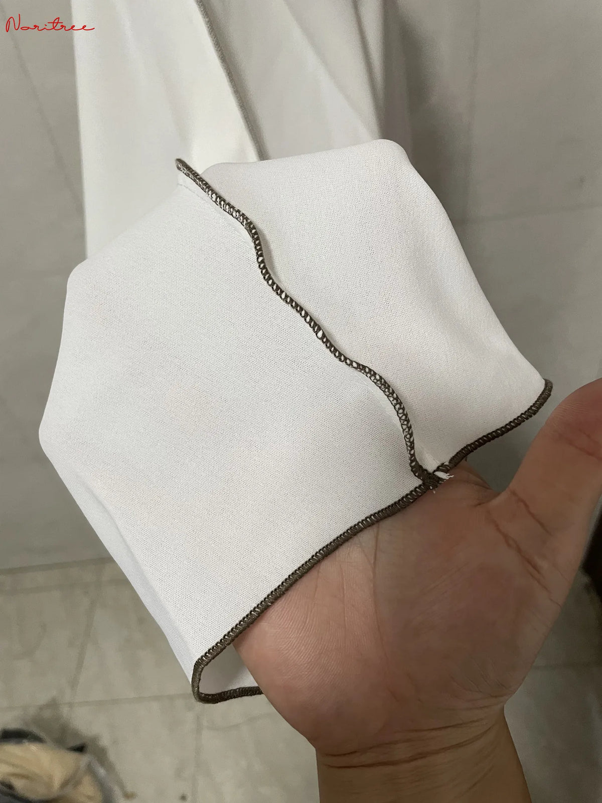 عبايات واسعة وطويلة مع حزام