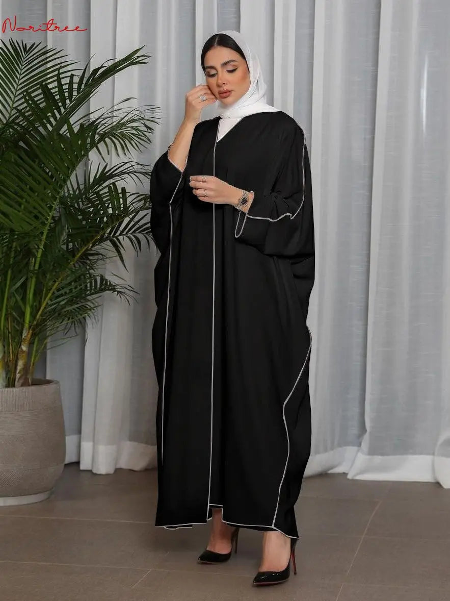 عبايات واسعة وطويلة مع حزام