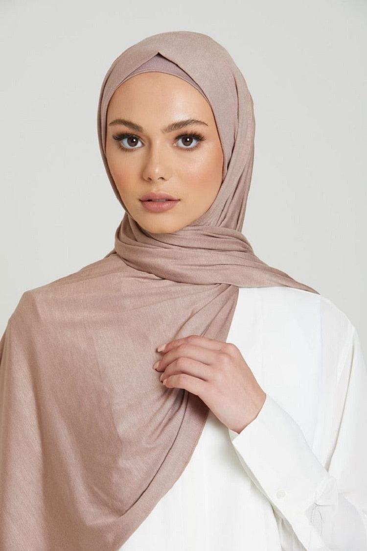 On sale - Elegant Hijab Headscarf - 30 Colours - Free