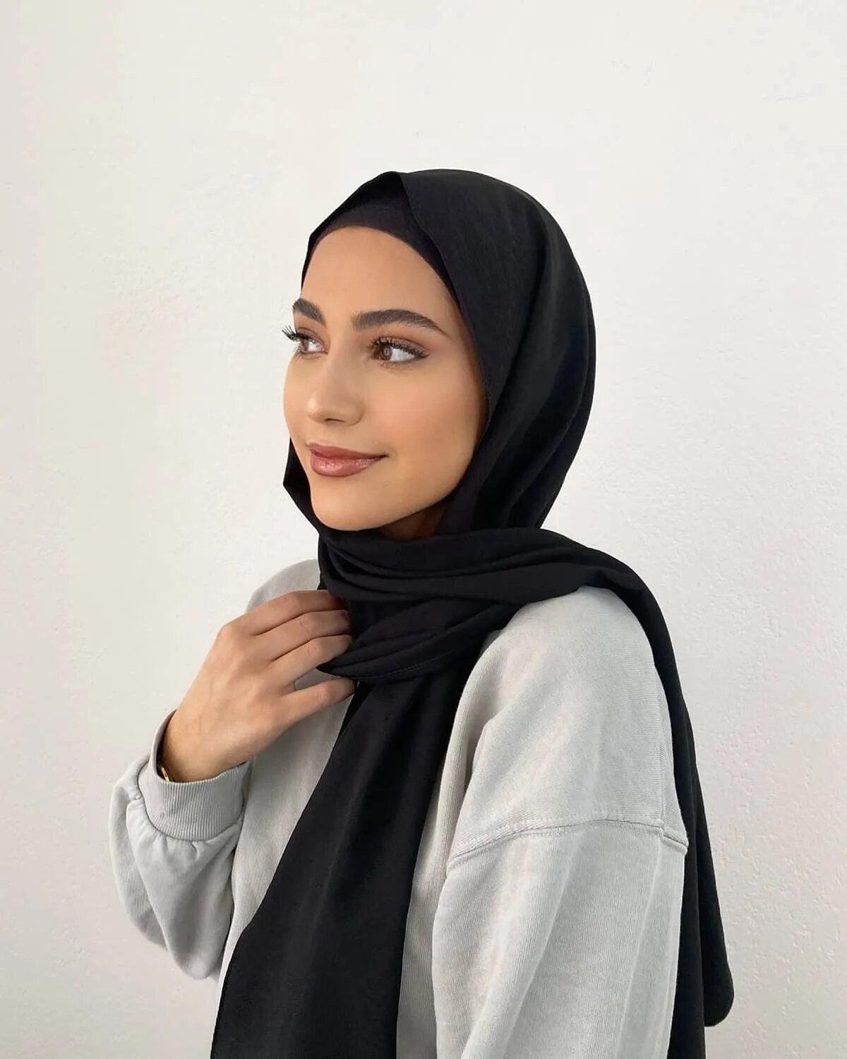 On sale - Elegant Hijab Headscarf - 30 Colours - Free