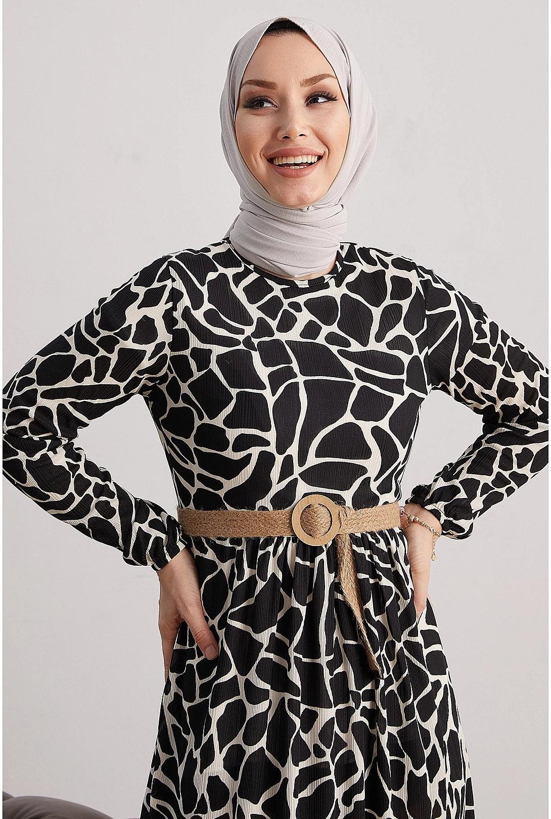 Stone Patterned Abaya Dress with Straw Belt for  Fasion