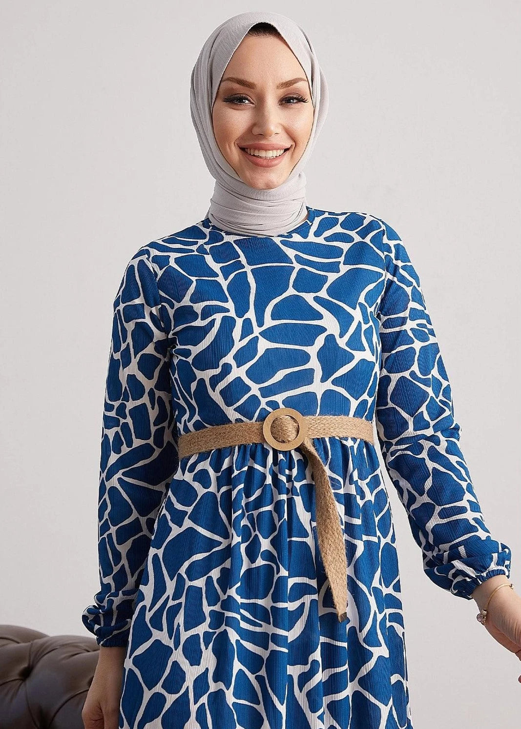 Stone Patterned Abaya Dress with Straw Belt for  Fasion