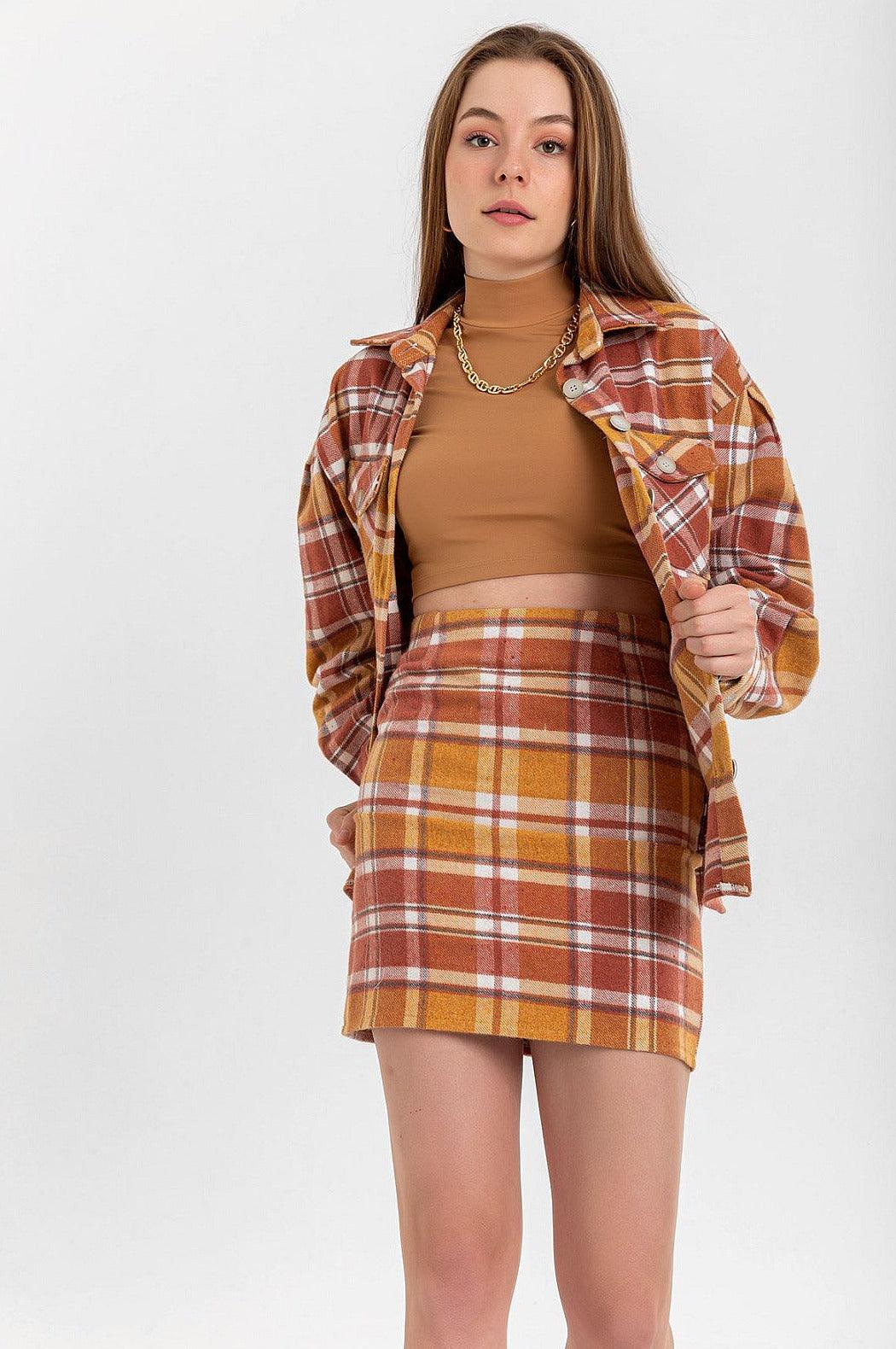 Tight Fit Striped Short Mini Skirt - Brown