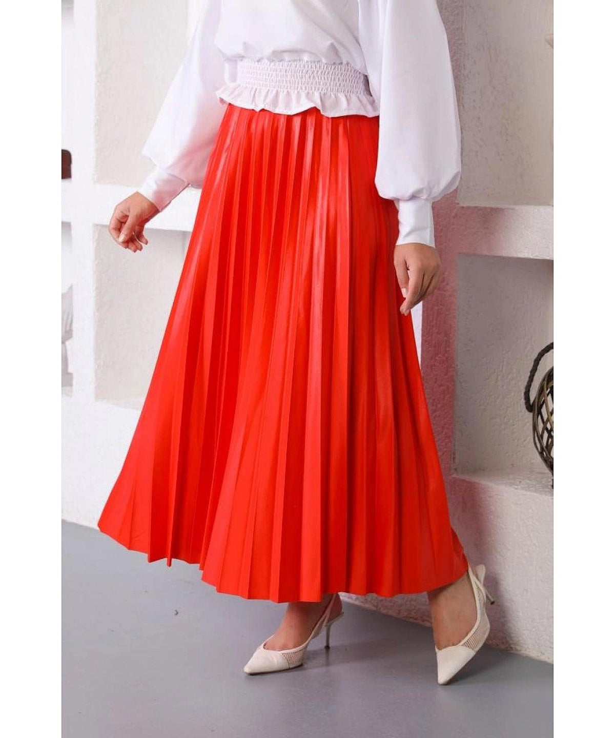 Pleated Long Maxi Skirt for Women - Red