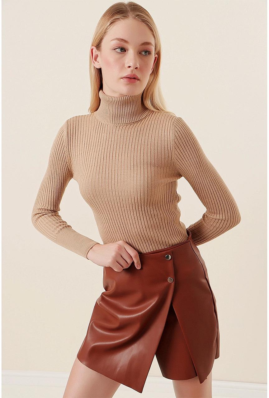 Classy Turtleneck Sweater Knitwear - Beige