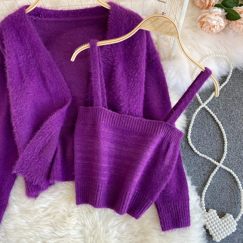 women's knitted soft and waxy sweater