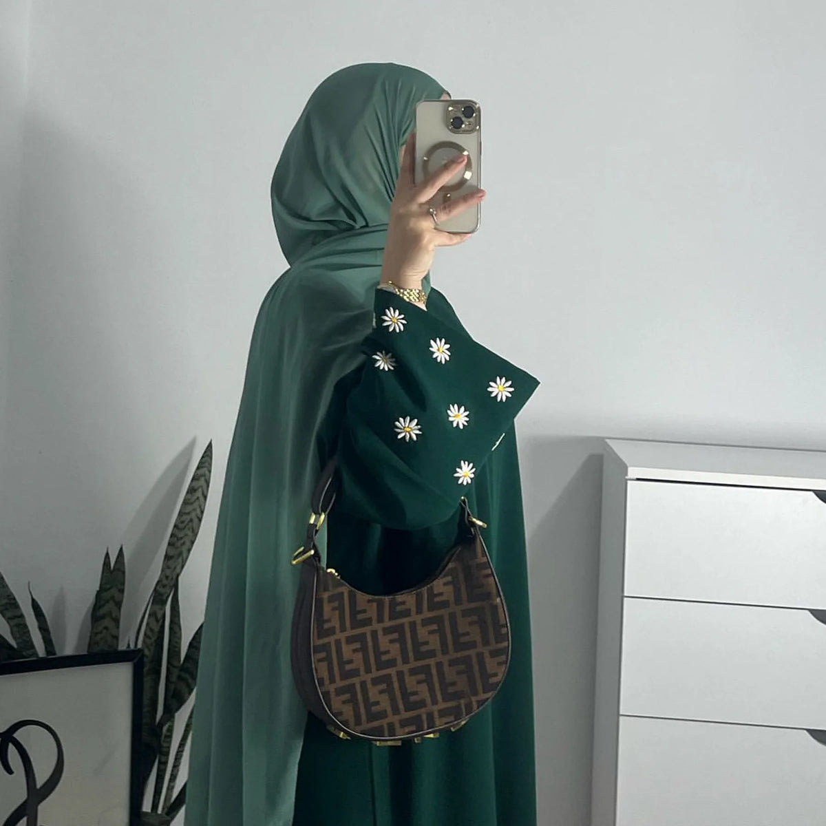 Small Daisy Embroidery  Abayas