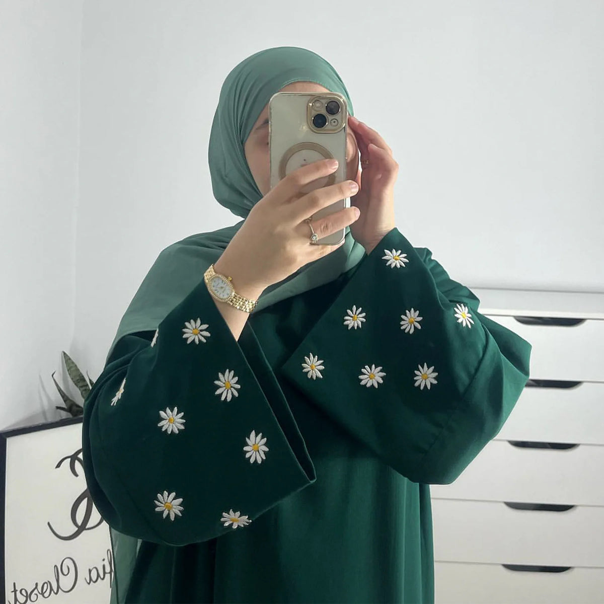 Small Daisy Embroidery  Abayas