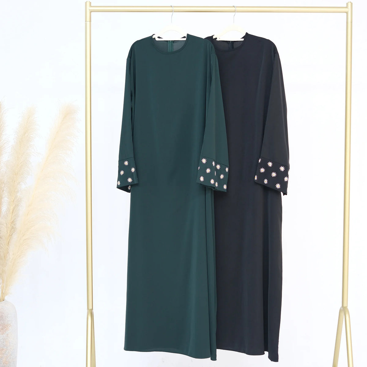 Small Daisy Embroidery  Abayas