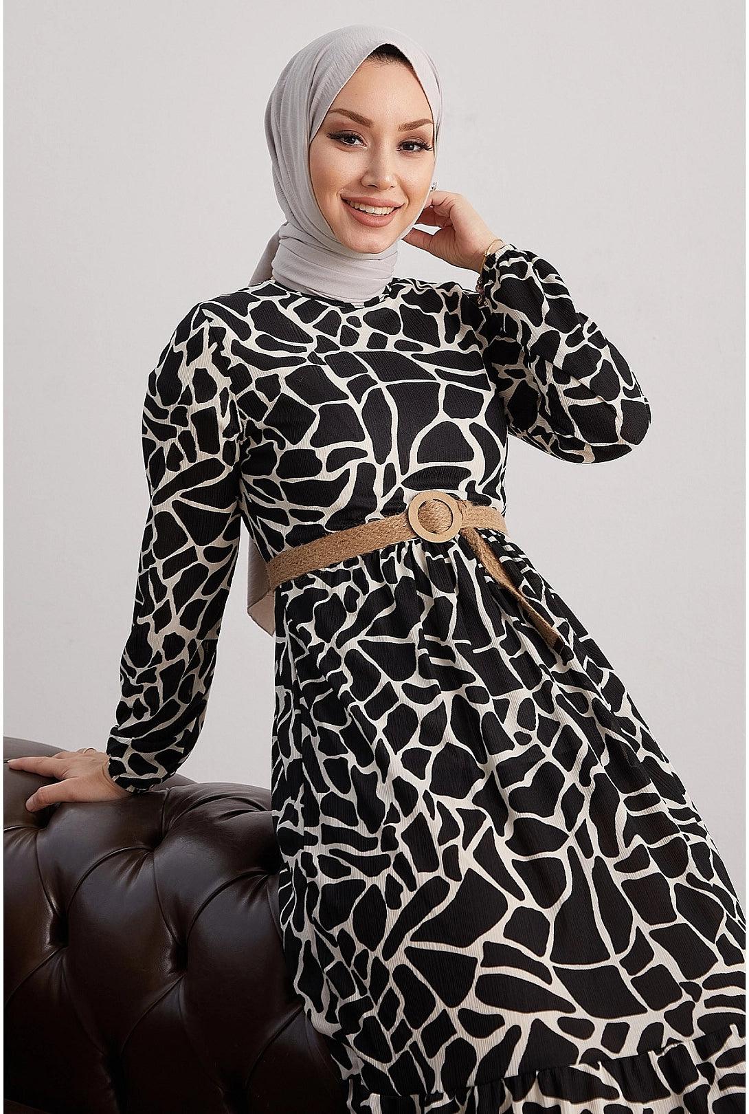 Stone Patterned Straw Belt Modest Black Abaya Dress