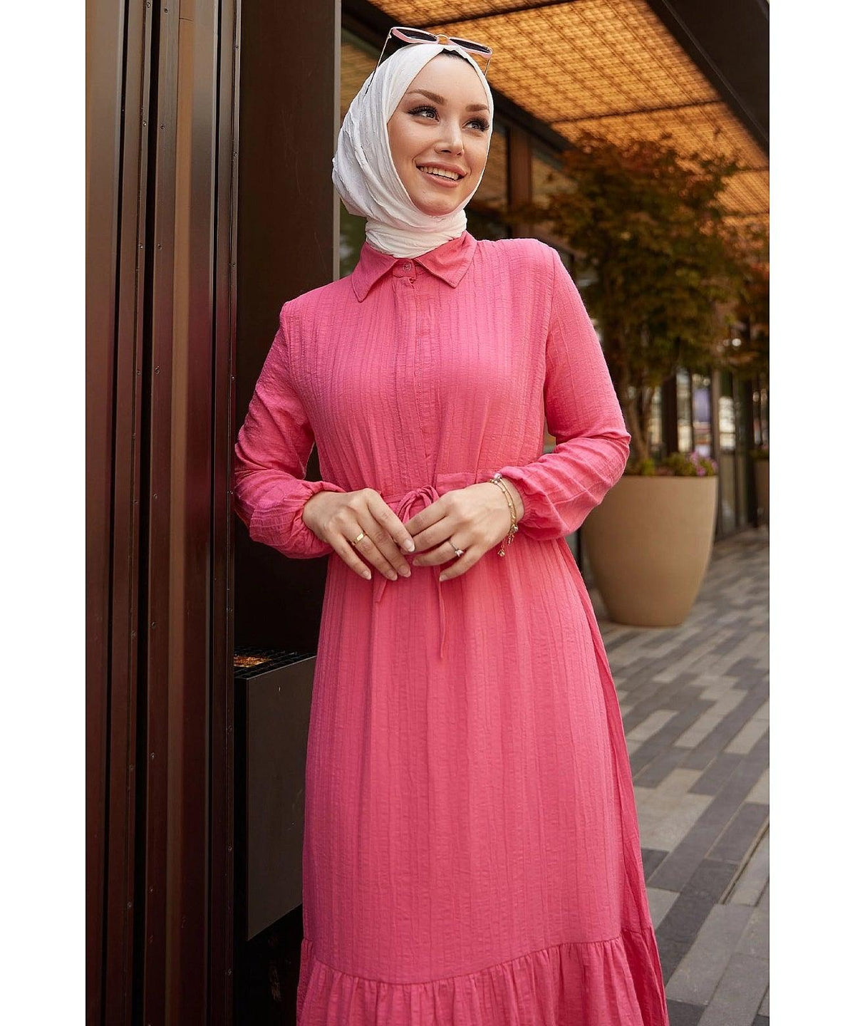 Modern Abaya Dress With Belt - Pink