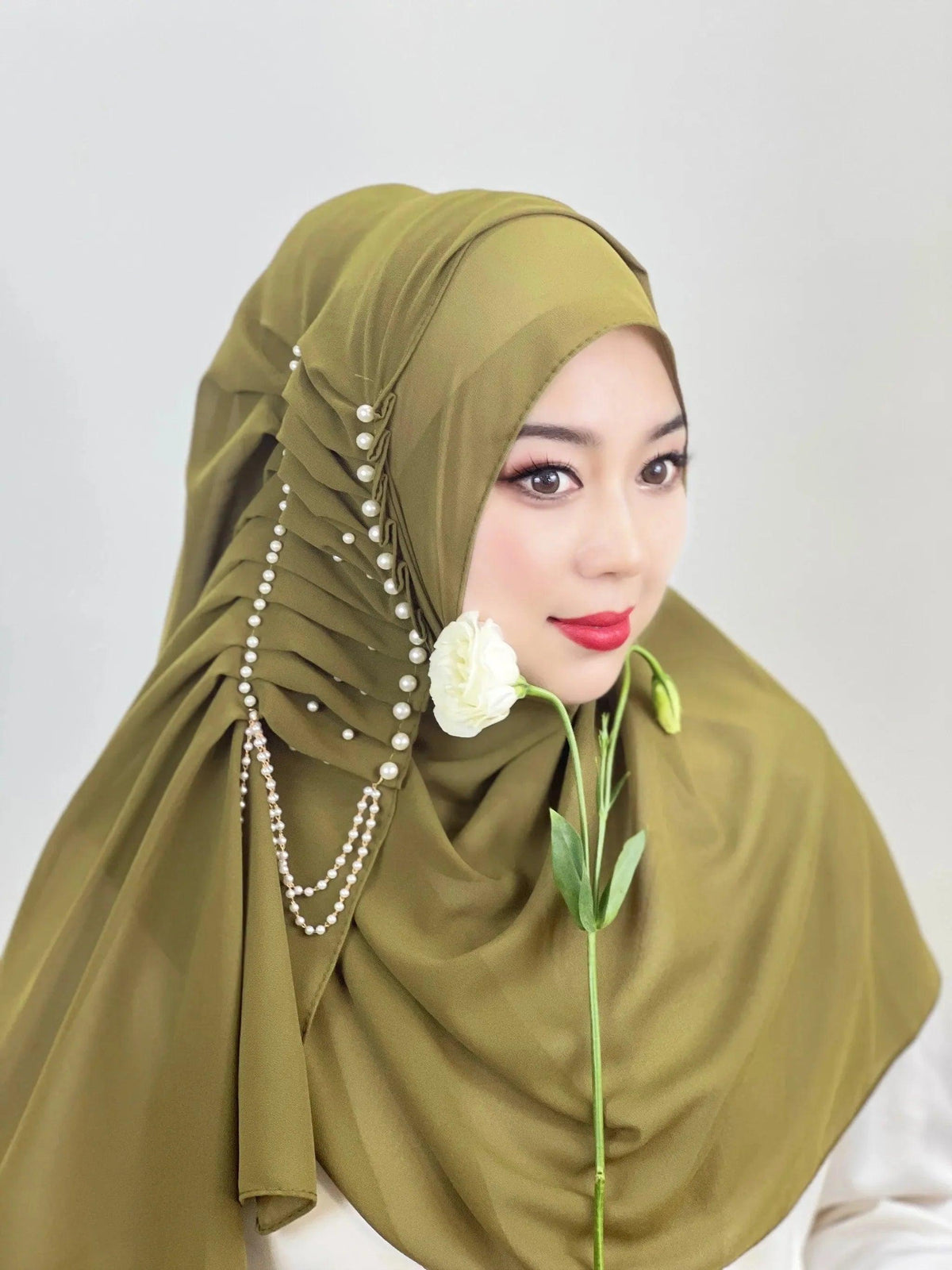 On sale - Women Hijab Shiny - 8 Colours - Free shipping -